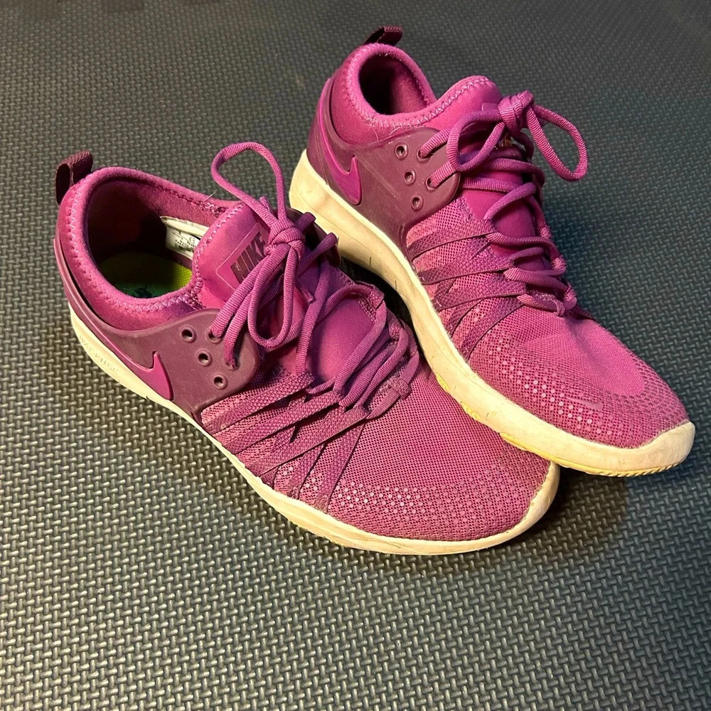 Women’s Nike Training Shoes 9